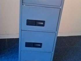 Freecycle 4 drawer filing cabinet