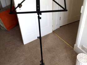 Freecycle Music stand