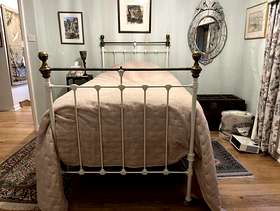 Freecycle Large single brass bedframe