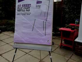 Freecycle Flip chart stand