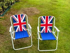 Freecycle Union Jack folding garden chairs