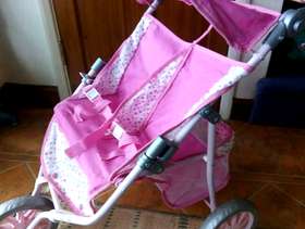 Freecycle Childrens' dolls double stroller