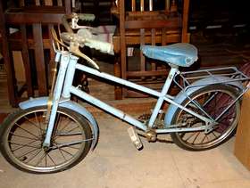 Freecycle Child's bicycle (1940's)