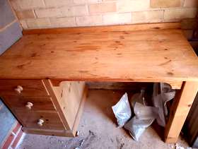 Freecycle Wooden dresser table with drawers.