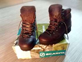 Freecycle Scarpa Ladies Walking Boots