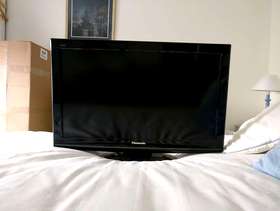 Freecycle Panasonic LCD Television