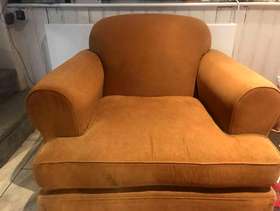 Freecycle Gold velvet armchair