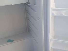 Freecycle Undercounter fridge 6 months old £30