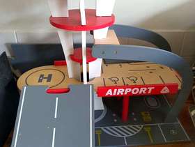 Freecycle Wooden airport