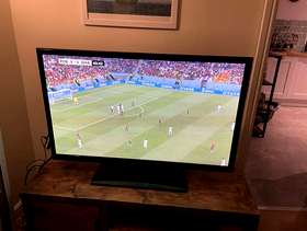 Freecycle 43in Samsung TV