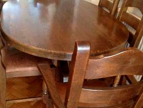 Freecycle Solid oak dining tablev&six chairs with tan leather seats