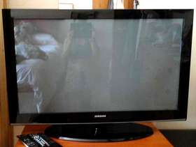 Freecycle Samsung flat screen 40inch
