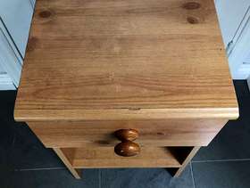 Freecycle Bedside table
