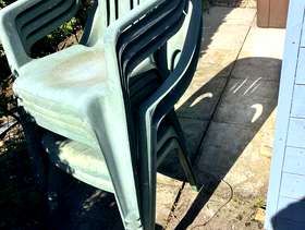 Freecycle Stacking plastic garden chairs