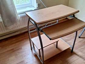 Freecycle Computer workstation/desk