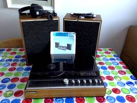 Freecycle National Panasonic 1970's Music Centre