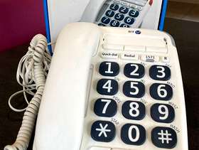Freecycle BT Big Button 200 white phone