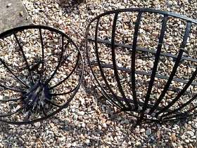 Freecycle Hanging basket and wall planter