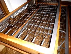 Freecycle Single bed frames (one slides under the other)