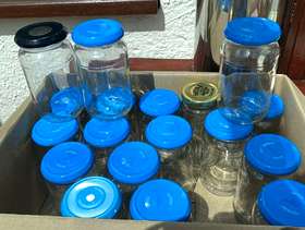 Freecycle 18 clean jam Jars with lids.