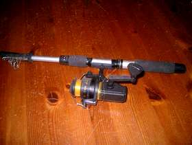 Freecycle Child's telescopic fishing rod & reel - lightweight