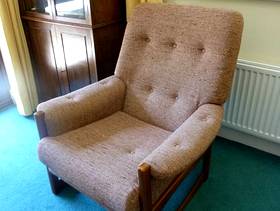 Freecycle Cintique Easy Chair