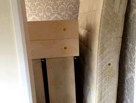 Freecycle 6 ft 6' x 6ft 6' four drawer divan bed