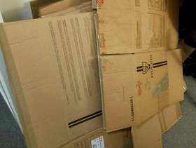 Freecycle Sturdy cardboard boxes for moving house