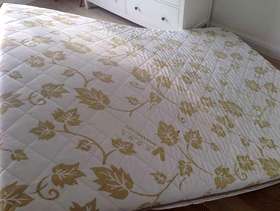 Freecycle Memory foam mattress