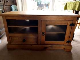 Freecycle Tv unit / Storage Unit