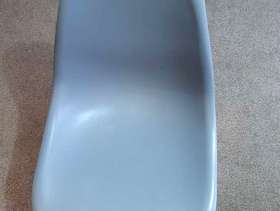 Freecycle 4 x KITCHEN CHAIRS