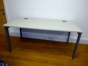 Freecycle Free Office Desk in perfect conditions