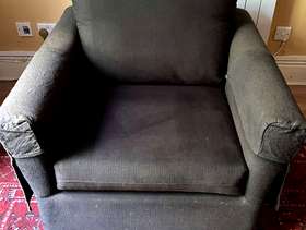 Freecycle Comfortable black armchair