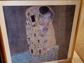 Freecycle Gustav Klimt "The Kiss" picture