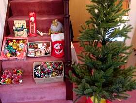 Freecycle Artificial Xmas tree & lots of decorations.