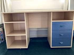 Freecycle Child’s Desk