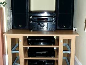 Freecycle Technics Hi-fi System & Cabinet with CD Storage