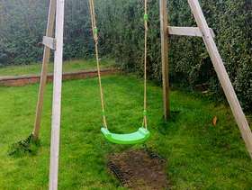 Freecycle Garden swing