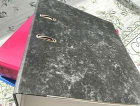 Freecycle Used lever arch files