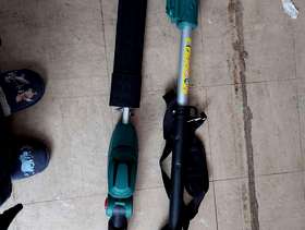 Freecycle Cordless extendable hedge trimmer