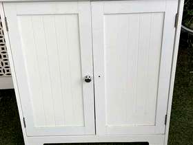 Freecycle Under sink cupboard