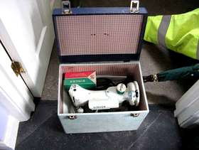 Freecycle Small singer sewing machine