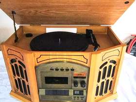 Freecycle Turntable music centre system