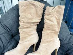 Freecycle Beige suede boots size 7