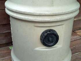 Freecycle Plastic water barrel