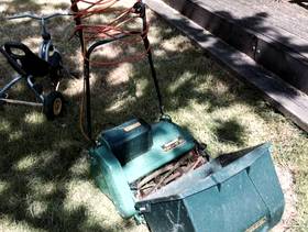Freecycle Qualcast Punch EP 35S electric lawnmower