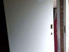 Freecycle Sliding door & frame