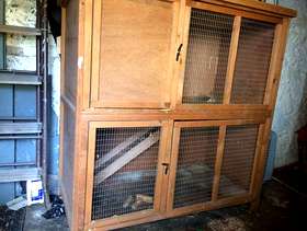 Freecycle Rabbit Hutch