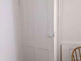 Freecycle White wooden inside door 198 cm x 76 cm