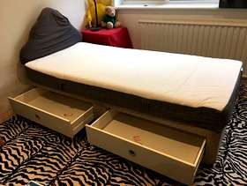 Freecycle Single divan bed
